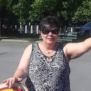 Meet your Posher, Deborah